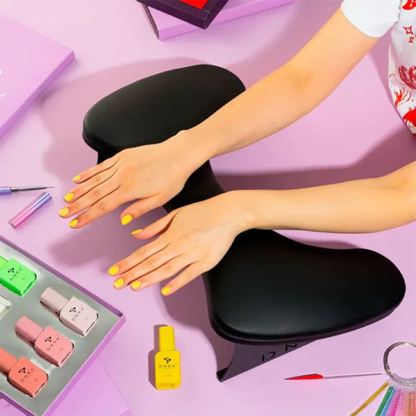 Reposamano acolchado. – DNKA